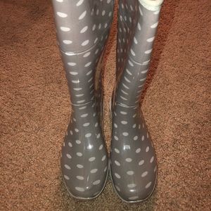 Gray rain boots